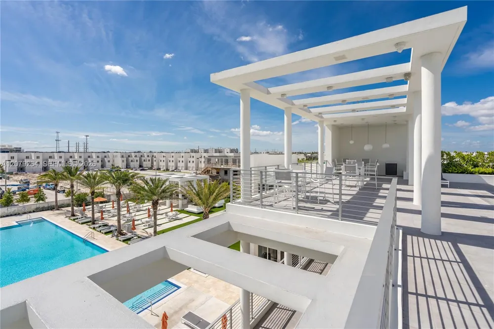 10517 NW 66th St Doral, FL 33178