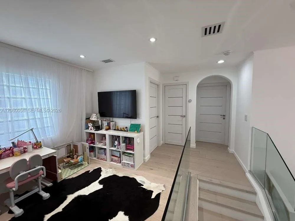 3123 NE 210th St Aventura, FL 33180