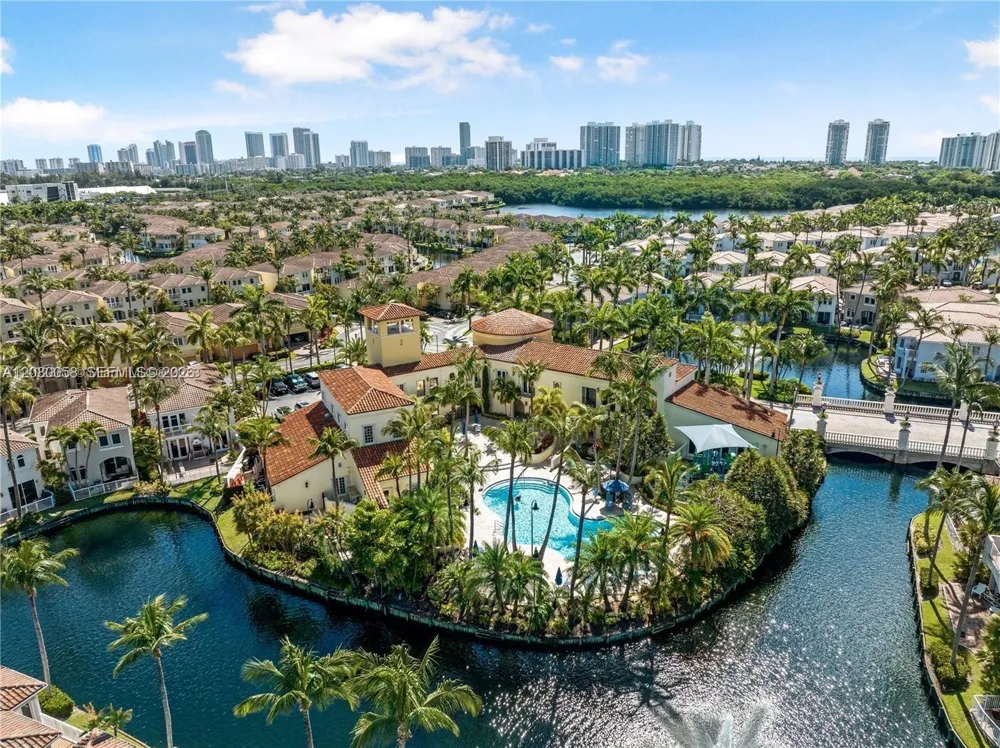 3123 NE 210th St Aventura, FL 33180