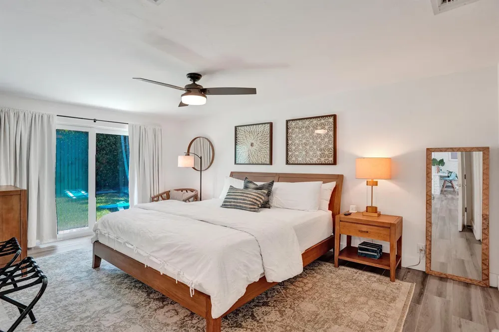 15 HERSEY DRIVE Ocean Ridge, FL 33435