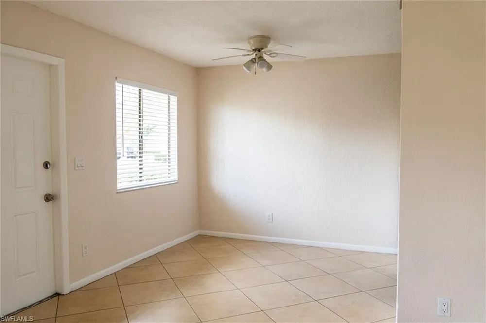 4627 Bayshore Drive #I-4 Naples, FL 34112