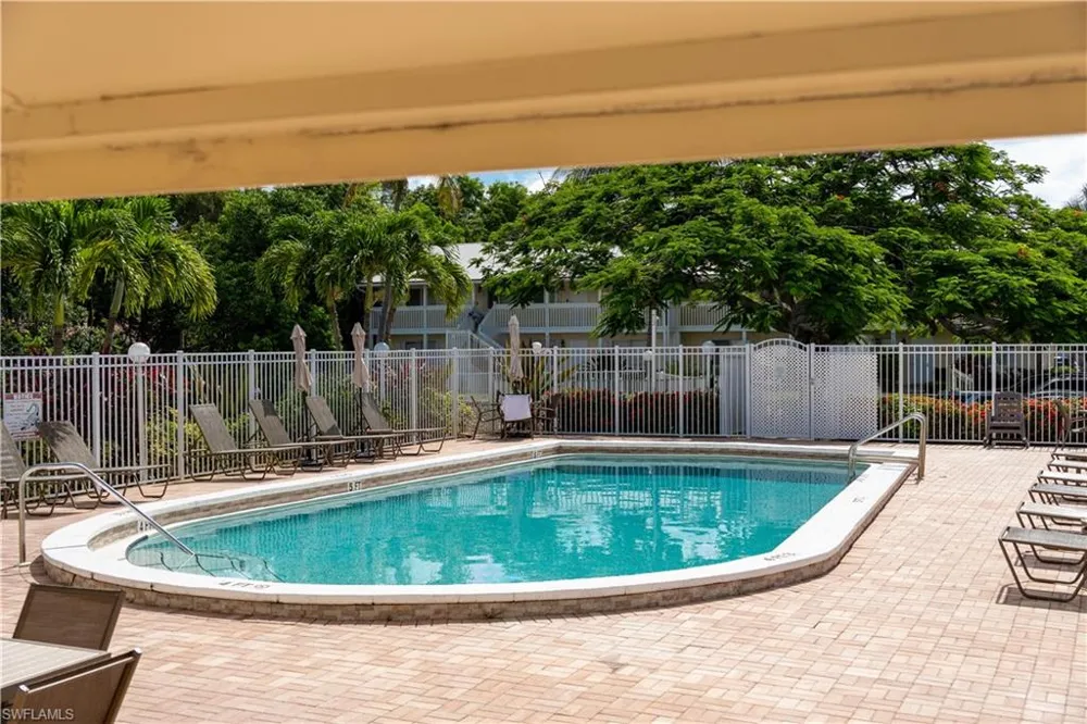 4627 Bayshore Drive #I-4 Naples, FL 34112