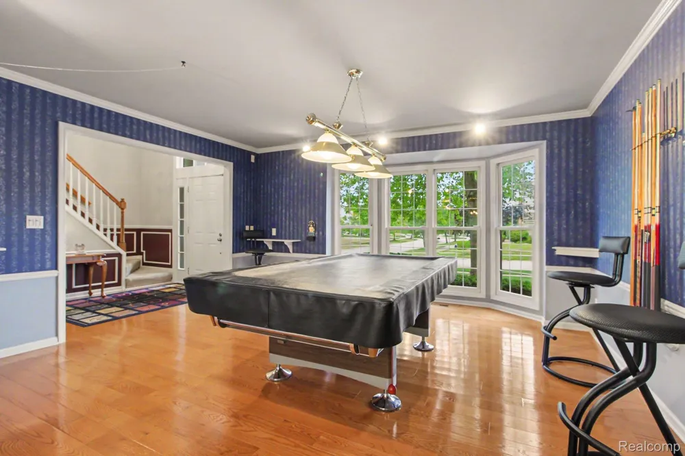 45063 Weymouth Drive Canton Charter Township, MI 48188