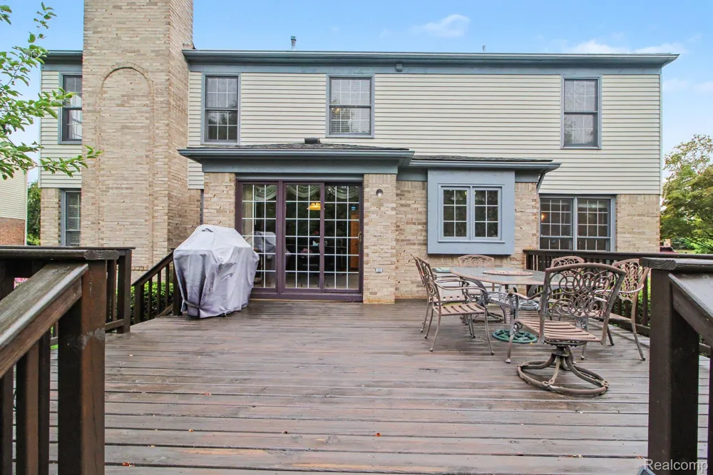 45063 Weymouth Drive Canton Charter Township, MI 48188