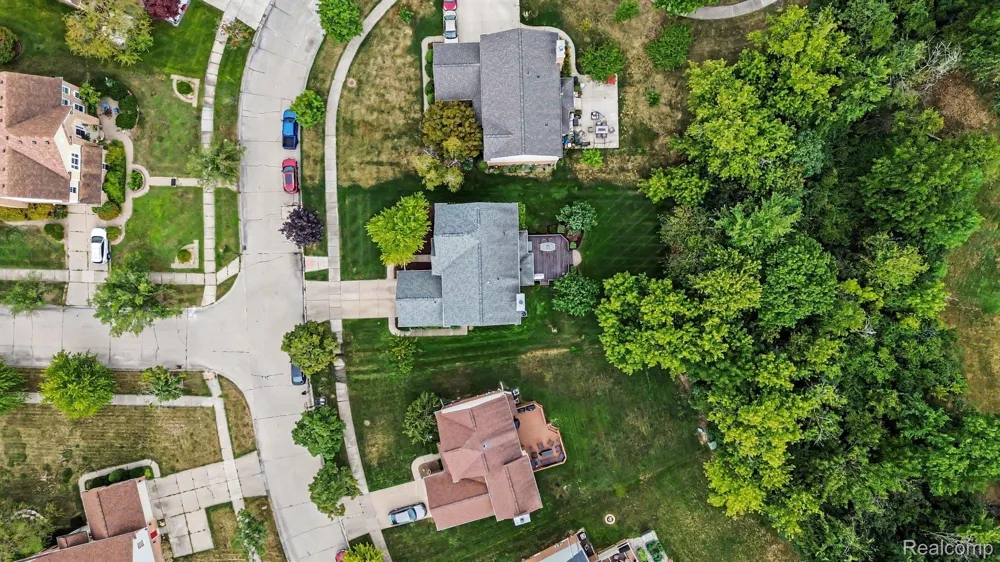 45063 Weymouth Drive Canton Charter Township, MI 48188