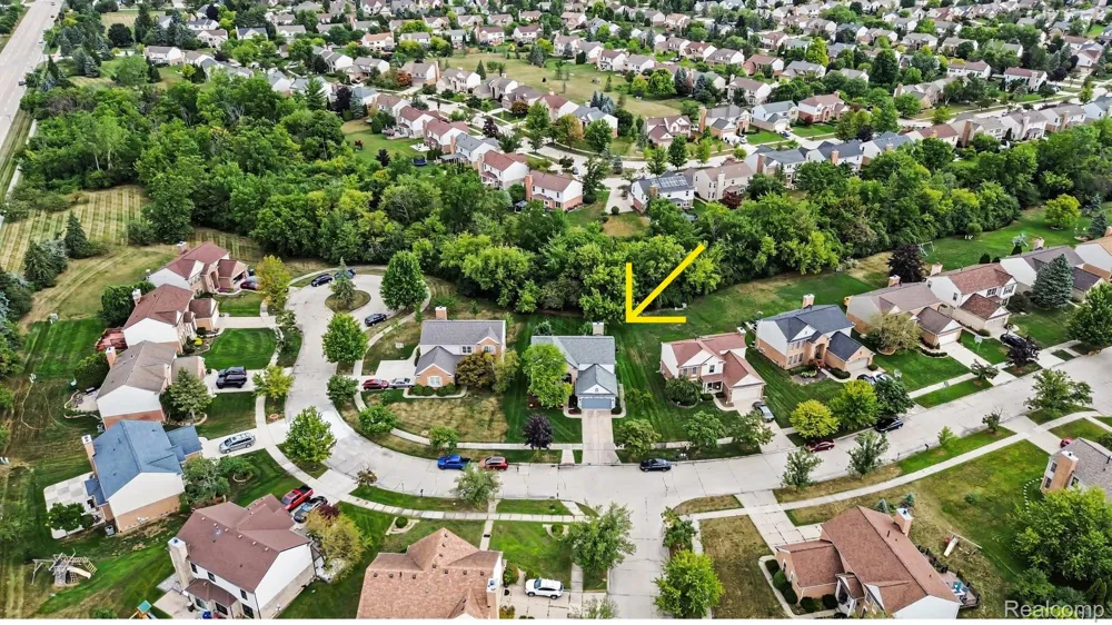 45063 Weymouth Drive Canton Charter Township, MI 48188