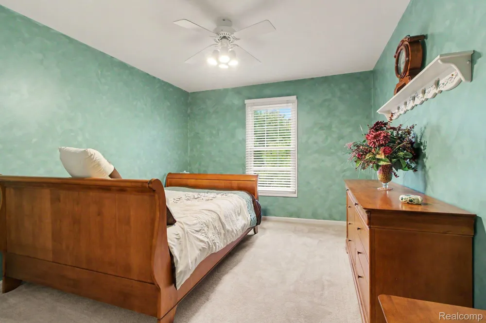 45063 Weymouth Drive Canton Charter Township, MI 48188