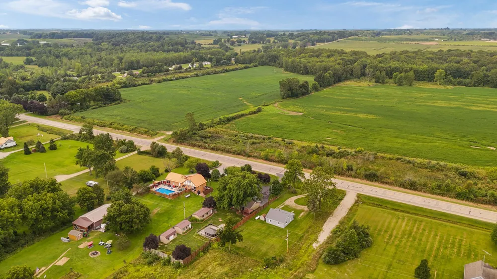 2759 N M-140 Watervliet Township, MI 49098