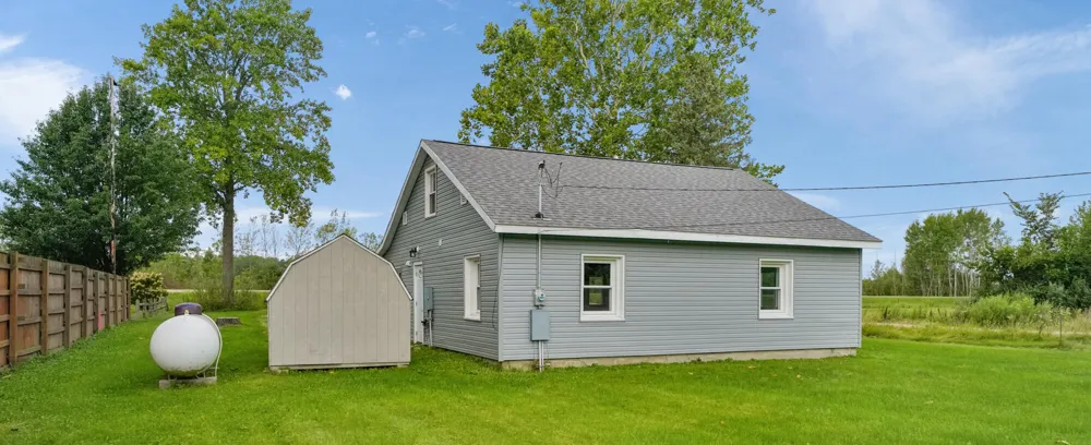 2759 N M-140 Watervliet Township, MI 49098
