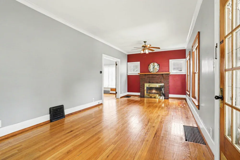914 Dayton Avenue Kalamazoo Charter Township, MI 49048
