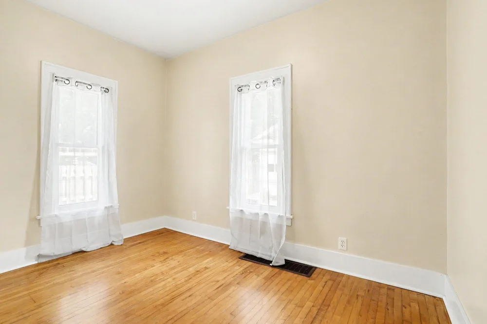 914 Dayton Avenue Kalamazoo Charter Township, MI 49048