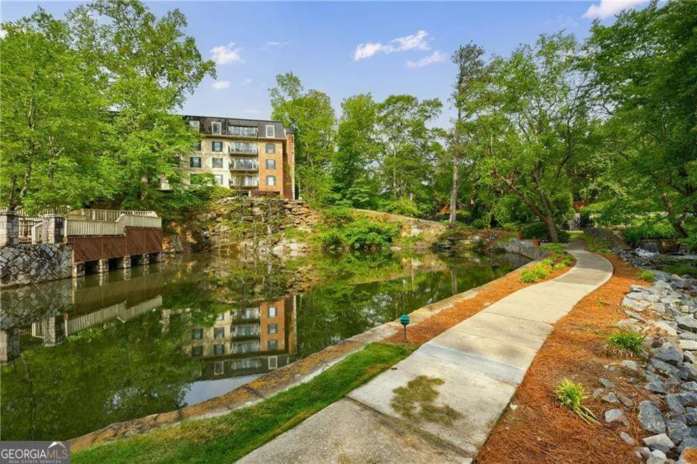 27306 Plantation DR NE Atlanta, GA 30324