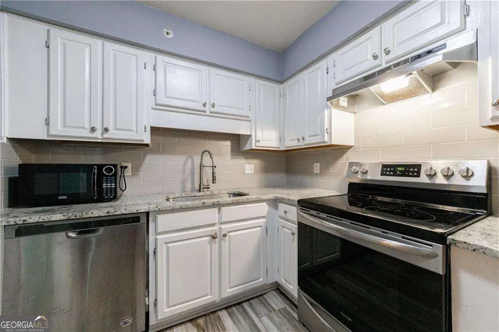 27306 Plantation DR NE Atlanta, GA 30324