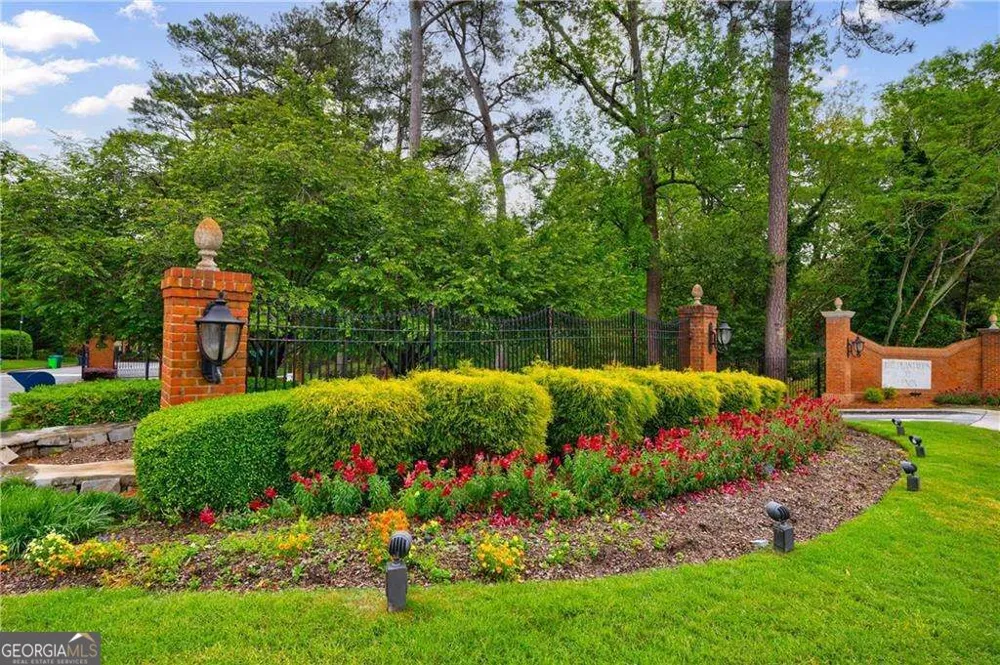 27306 Plantation DR NE Atlanta, GA 30324