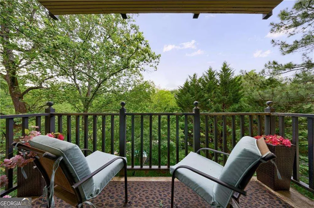 27306 Plantation DR NE Atlanta, GA 30324