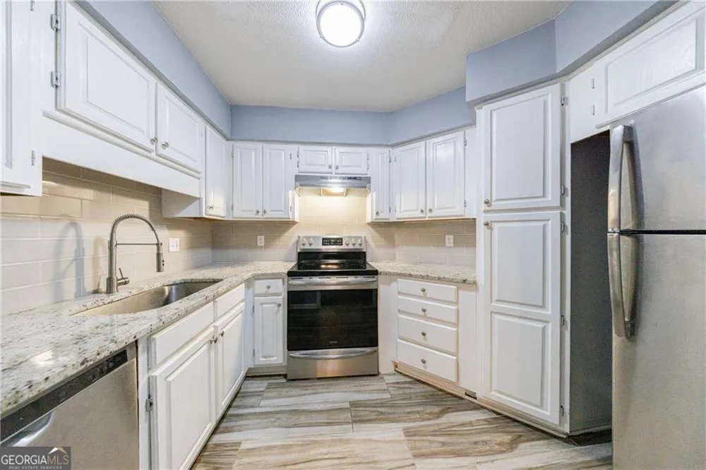 27306 Plantation DR NE Atlanta, GA 30324