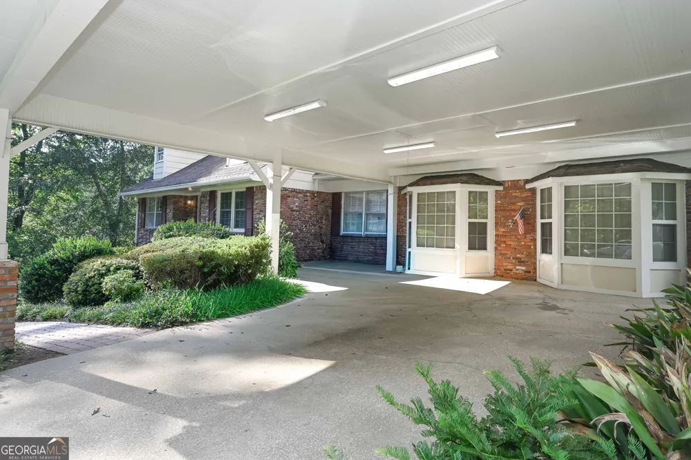1830 Tara CIR Douglasville, GA 30135
