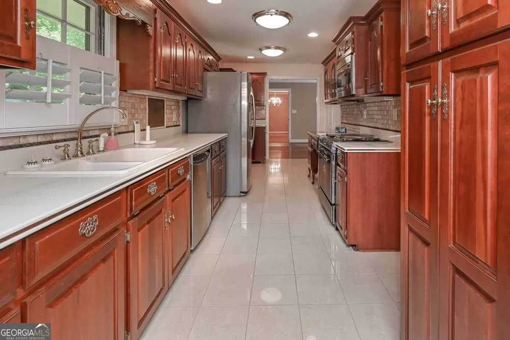 1830 Tara CIR Douglasville, GA 30135