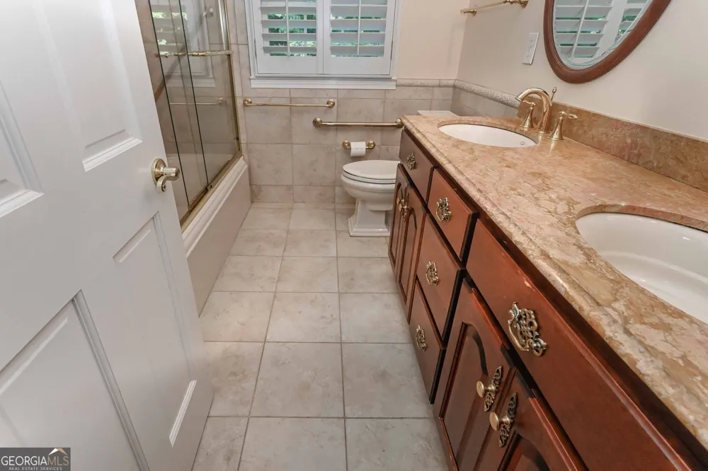 1830 Tara CIR Douglasville, GA 30135