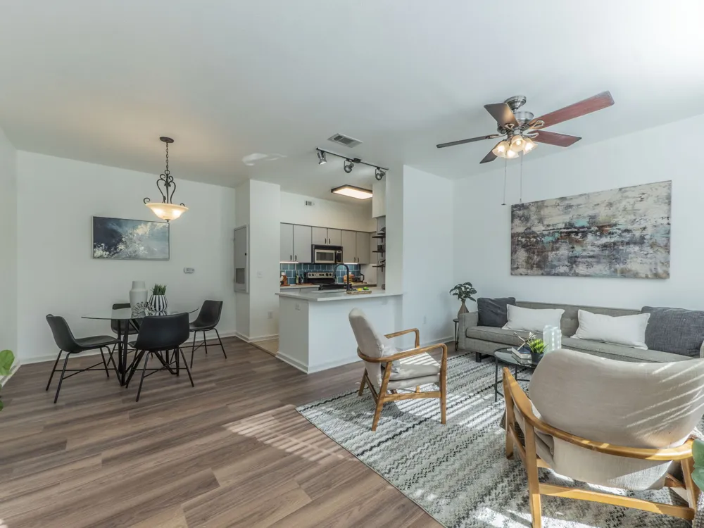 1201 Grove Boulevard #702 Austin, TX 78741