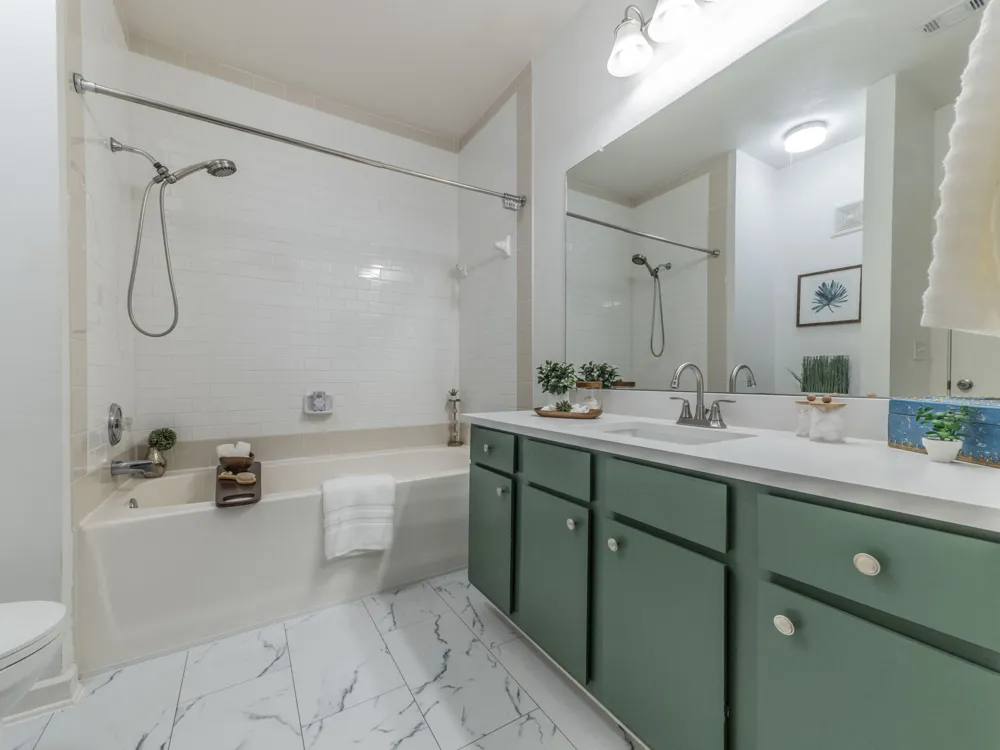1201 Grove Boulevard #702 Austin, TX 78741