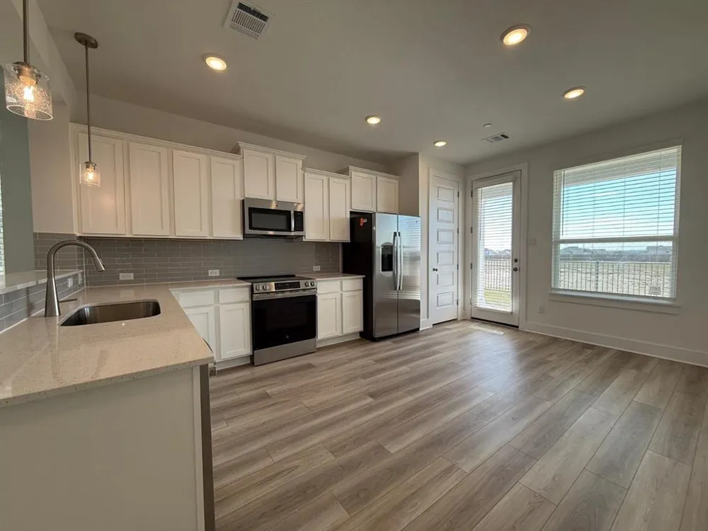 2027 Cora Ivy Lane Round Rock, TX 78665