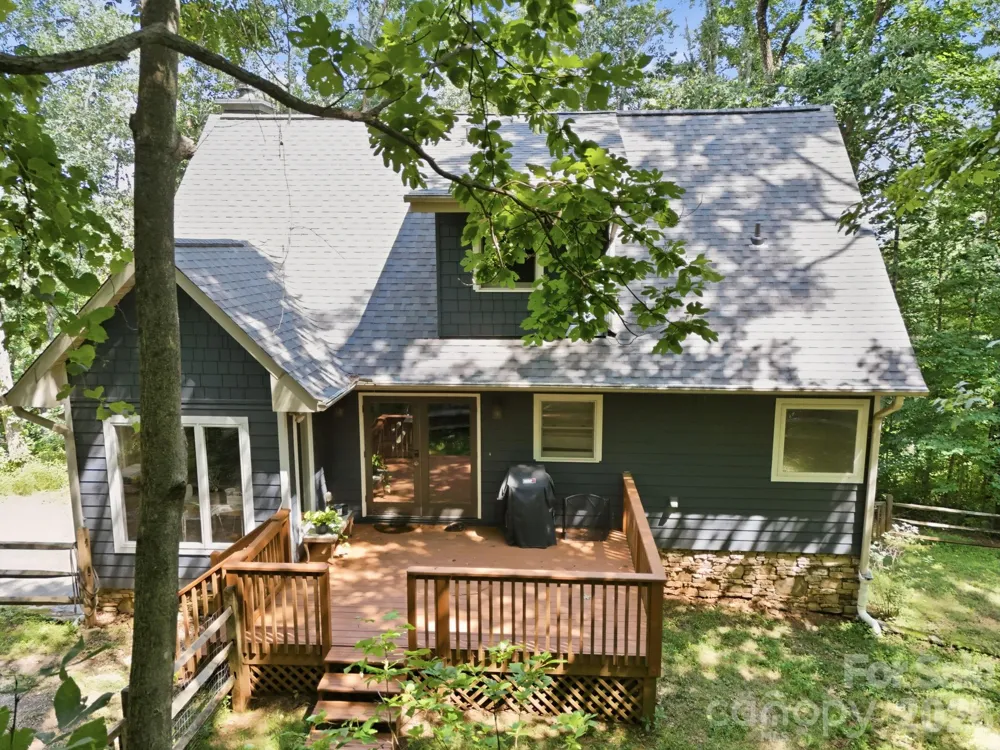 291 Merrills Chase Road Asheville, NC 28803