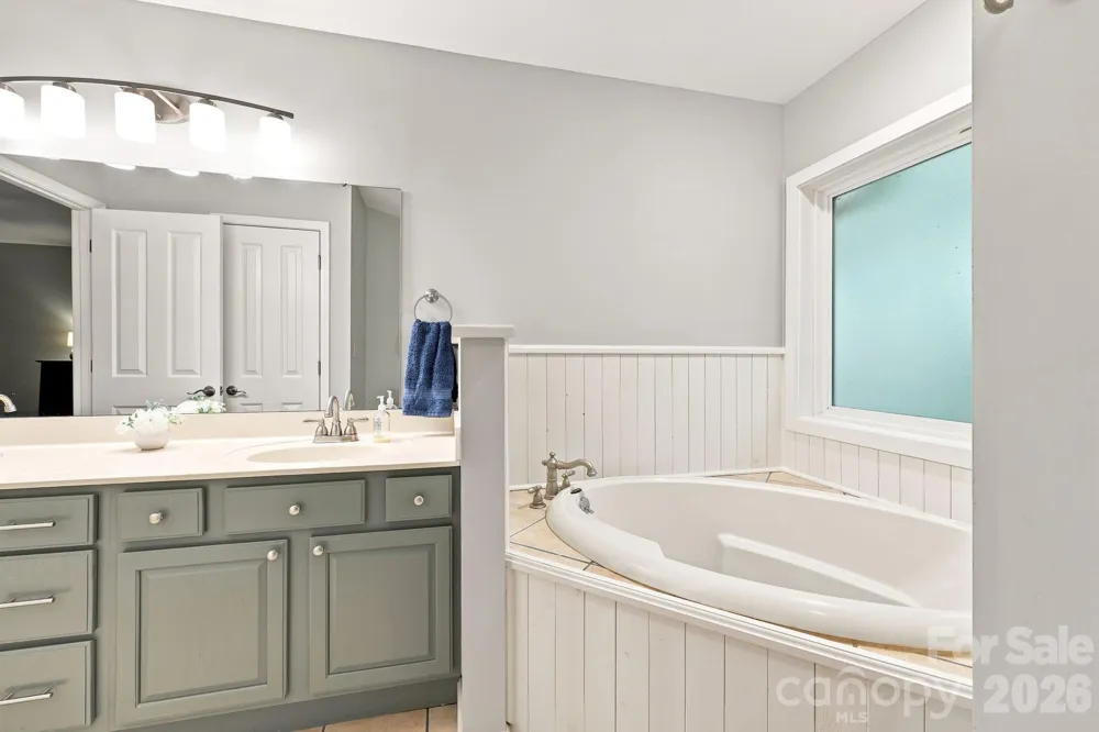 291 Merrills Chase Road Asheville, NC 28803