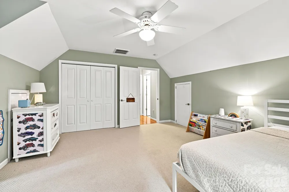 291 Merrills Chase Road Asheville, NC 28803