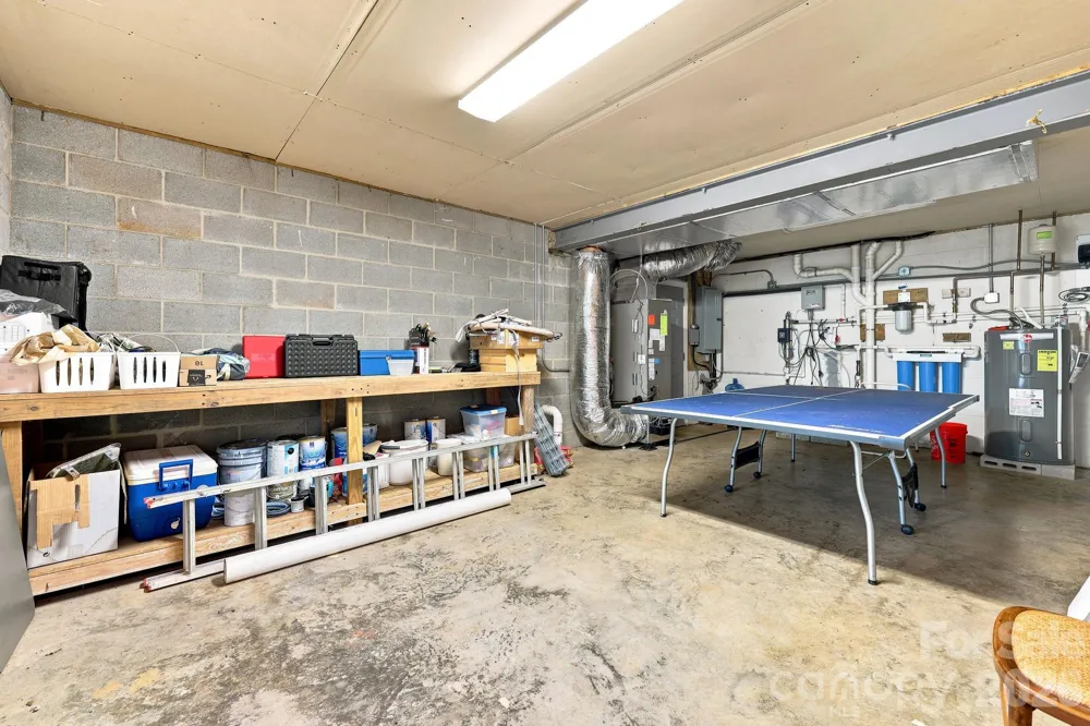 291 Merrills Chase Road Asheville, NC 28803