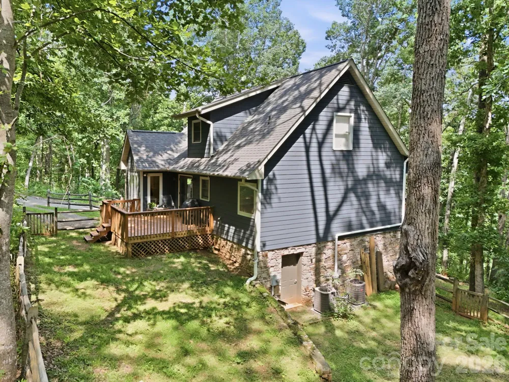 291 Merrills Chase Road Asheville, NC 28803