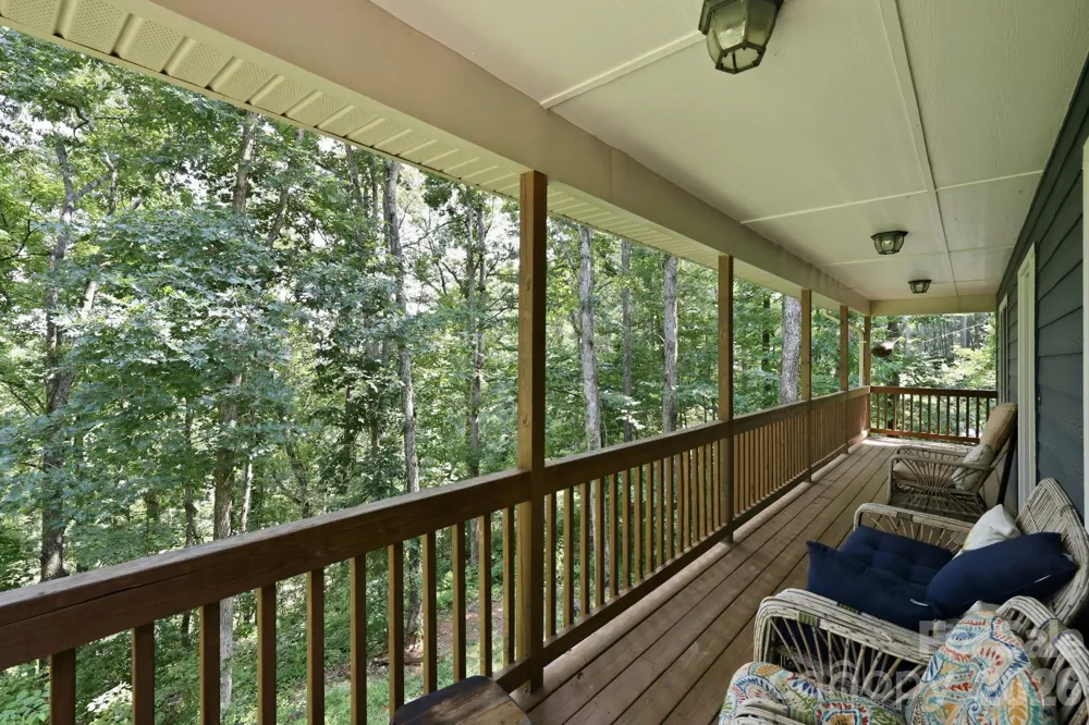 291 Merrills Chase Road Asheville, NC 28803