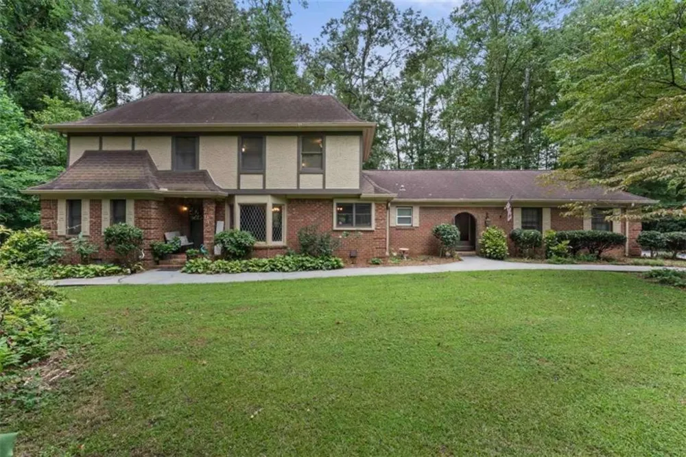 2645 Creek Indian Trail Jonesboro, GA 30236