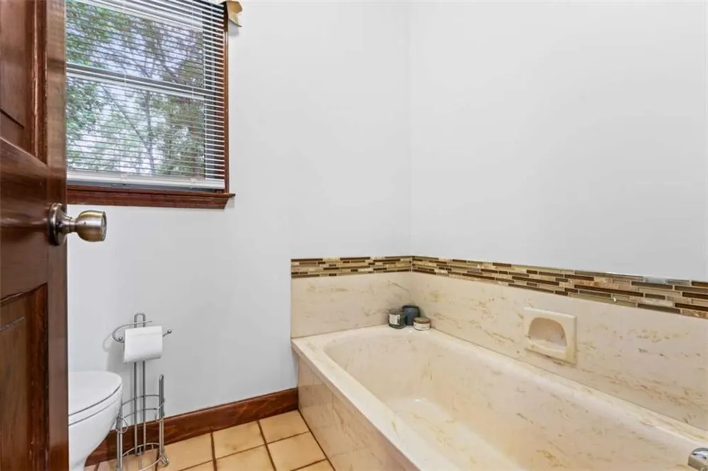 2645 Creek Indian Trail Jonesboro, GA 30236