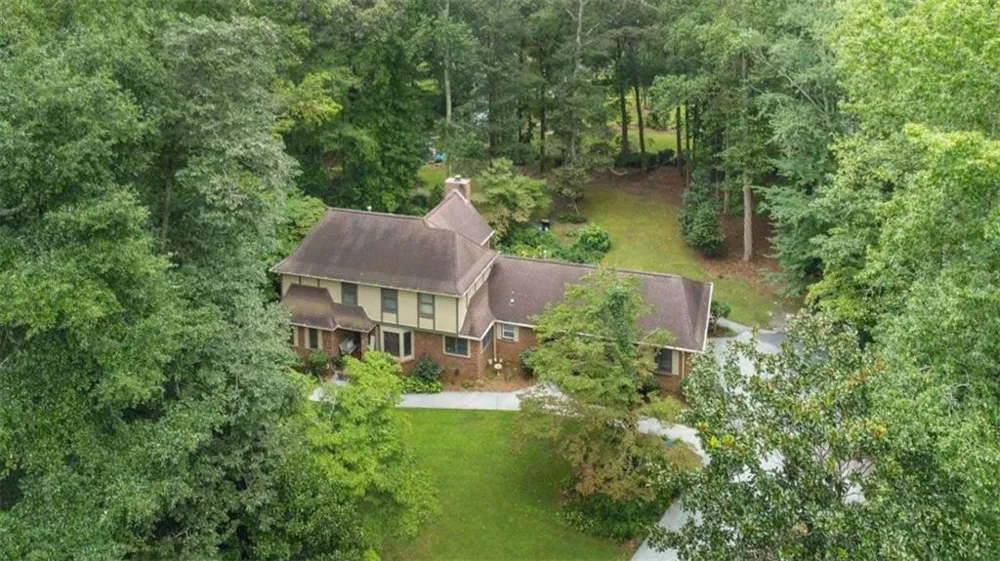 2645 Creek Indian Trail Jonesboro, GA 30236