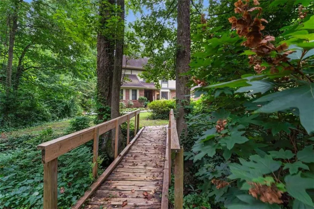 2645 Creek Indian Trail Jonesboro, GA 30236