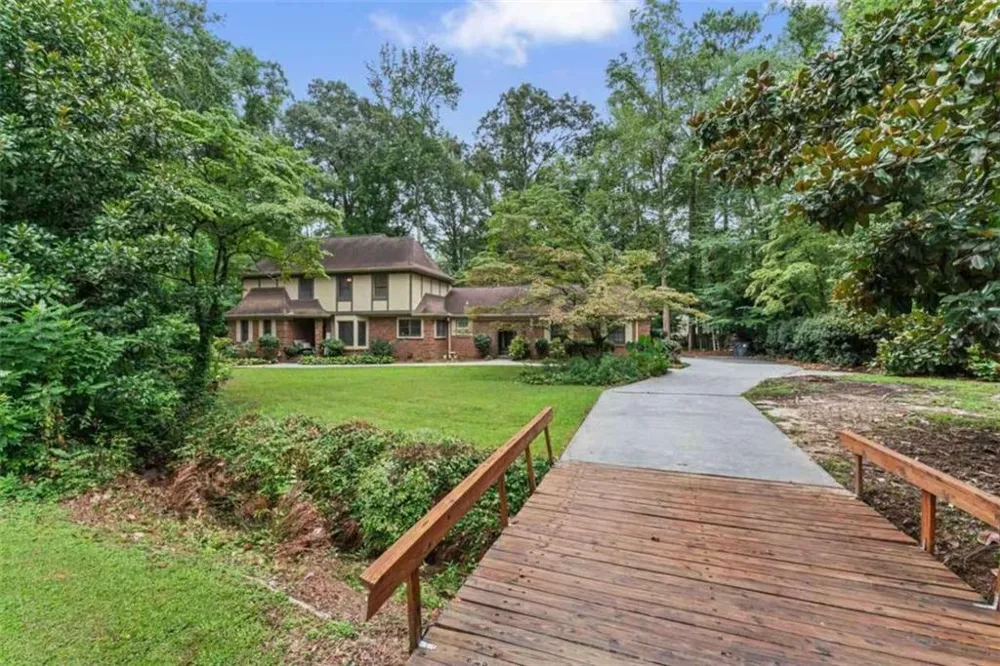 2645 Creek Indian Trail Jonesboro, GA 30236