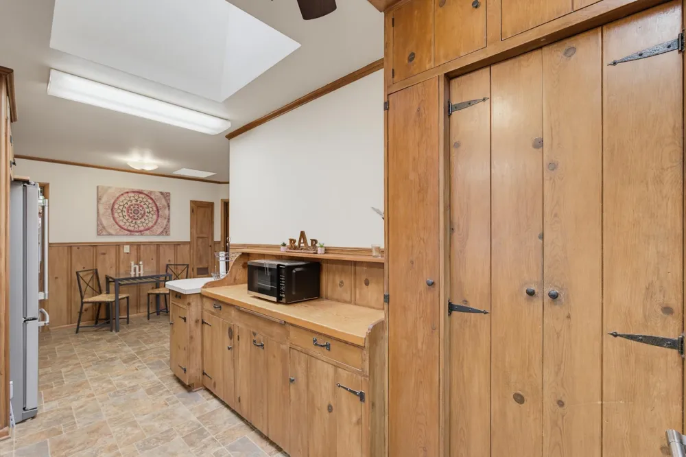 360 S 11th Avenue Munday, TX 76371