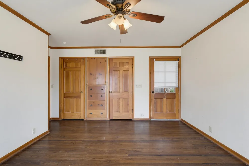 360 S 11th Avenue Munday, TX 76371