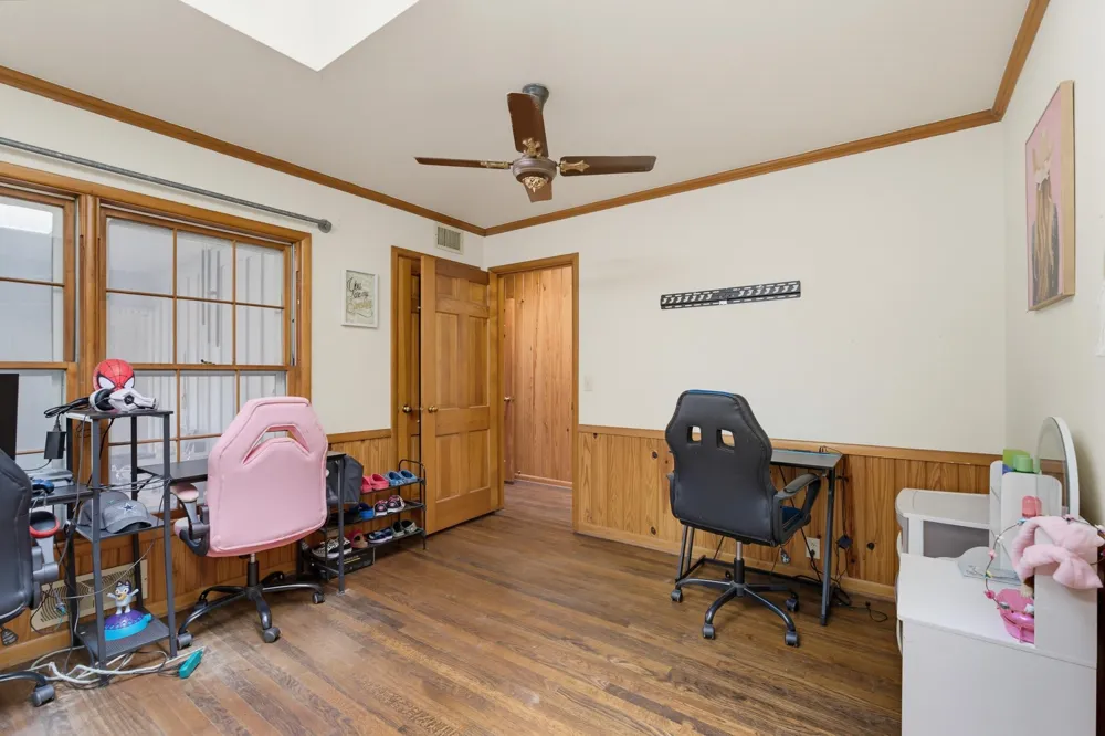 360 S 11th Avenue Munday, TX 76371