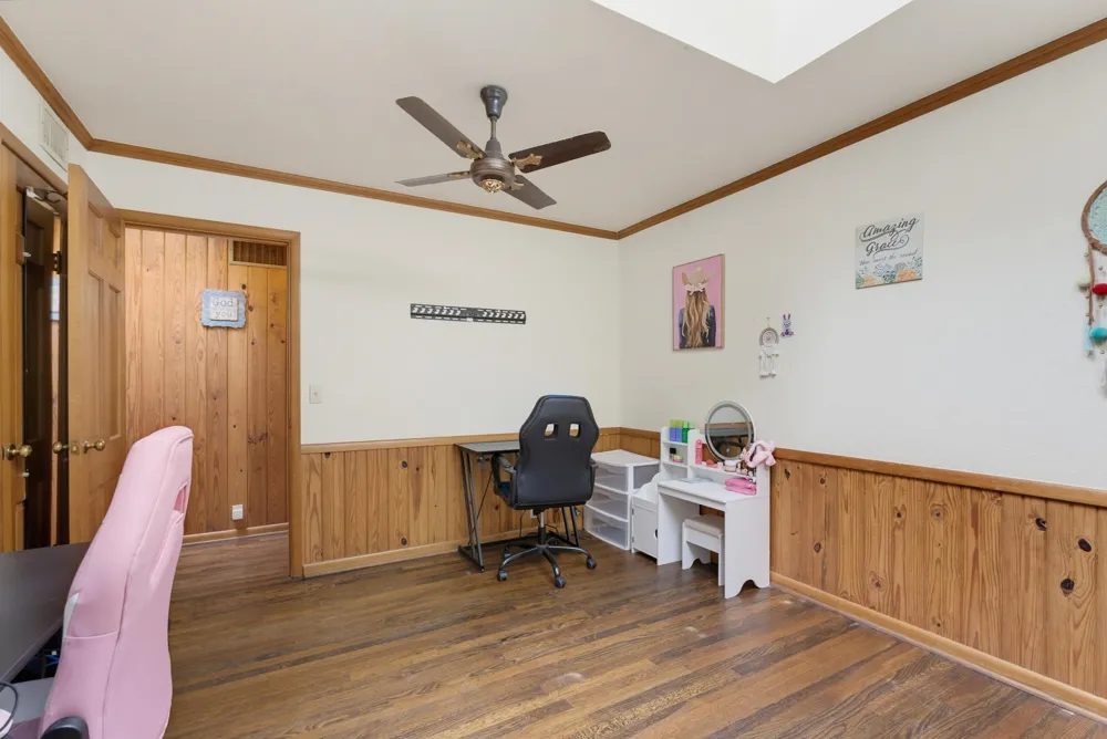 360 S 11th Avenue Munday, TX 76371
