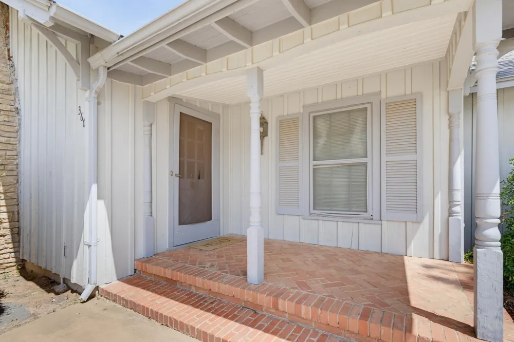360 S 11th Avenue Munday, TX 76371
