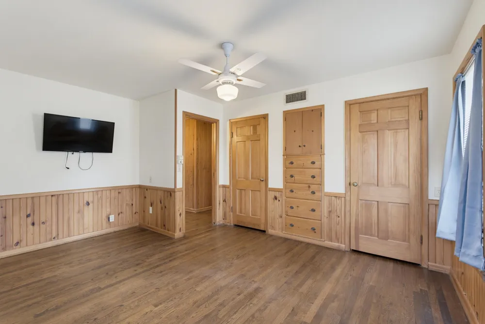 360 S 11th Avenue Munday, TX 76371