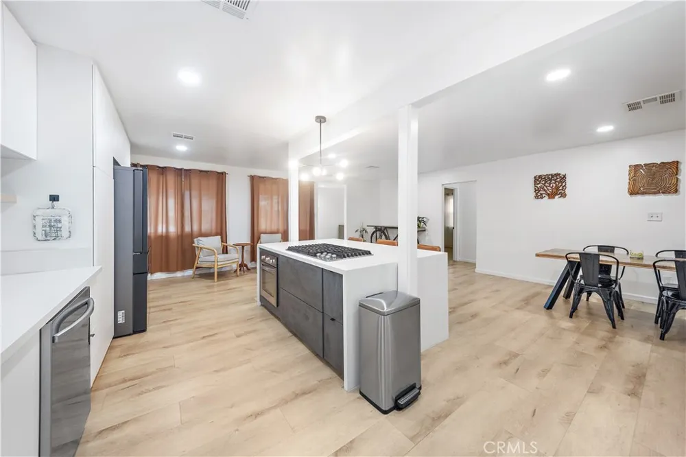 556 E. El Morado Court Ontario, CA 91764