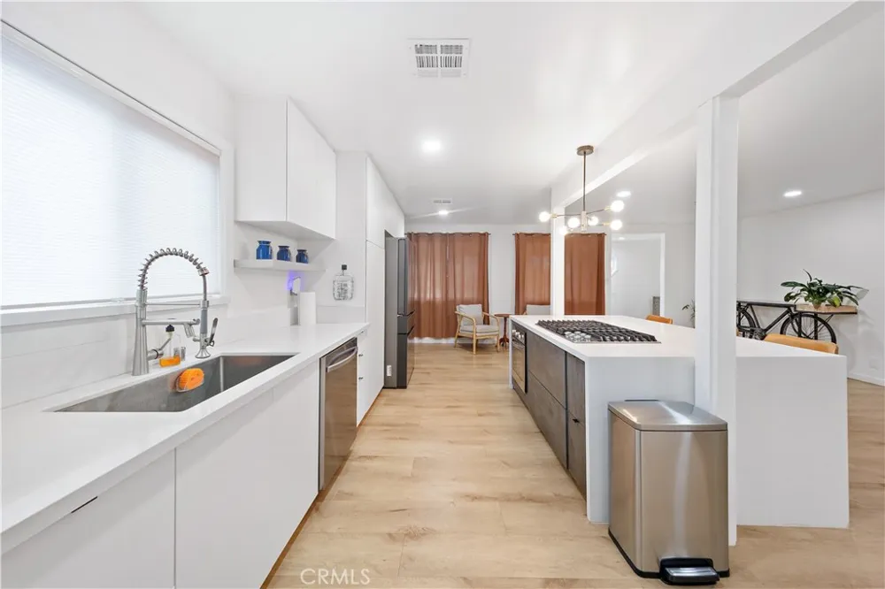556 E. El Morado Court Ontario, CA 91764