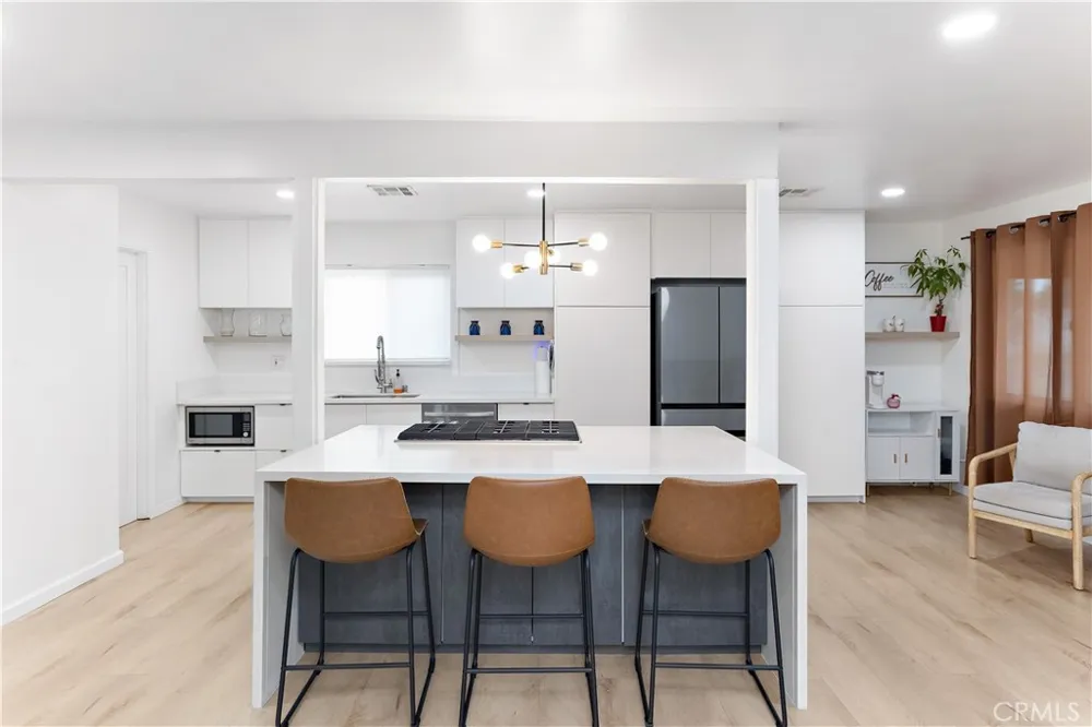 556 E. El Morado Court Ontario, CA 91764