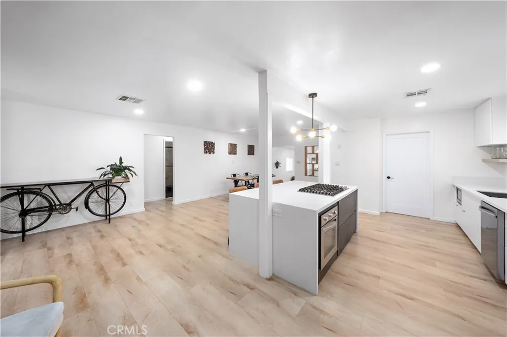 556 E. El Morado Court Ontario, CA 91764