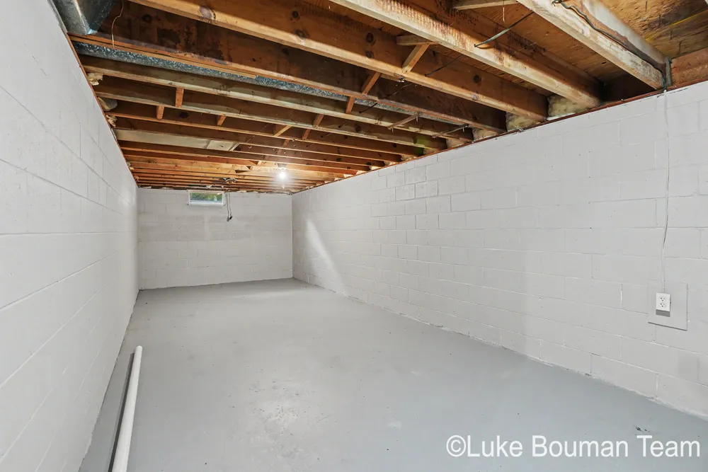 279 Aniline Avenue Holland, MI 49424