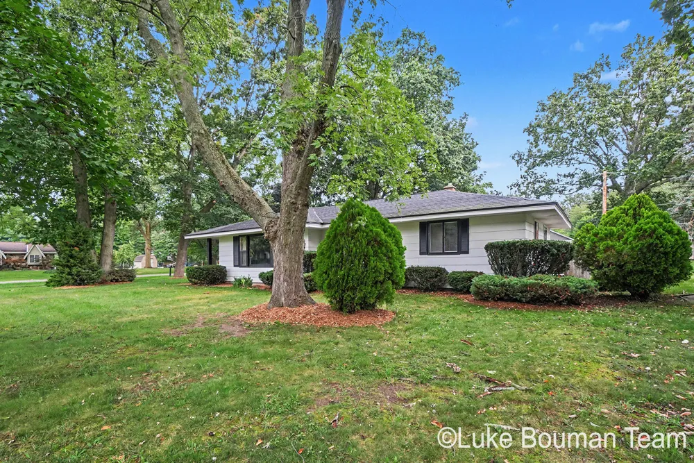 279 Aniline Avenue Holland, MI 49424