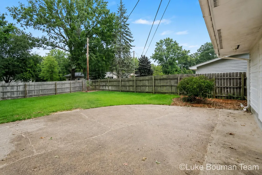 279 Aniline Avenue Holland, MI 49424